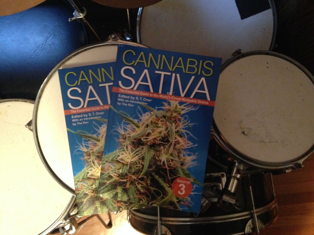 Cannabis Sativa The Essential Guide Vol 3